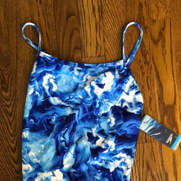 Speedo one piece swim brand new size 8(M) - Picture 3 of 7